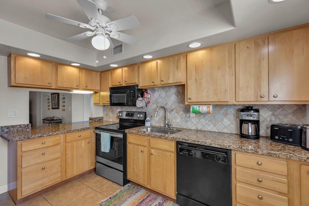 Interior, Kitchen, Recessed Lighting