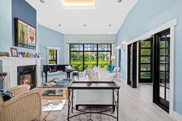 Fireplace, Interior, Living room, Piano, Recessed Lighting, Wood Texture Flooring