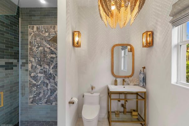 Bathroom, Interior, Recessed Lighting