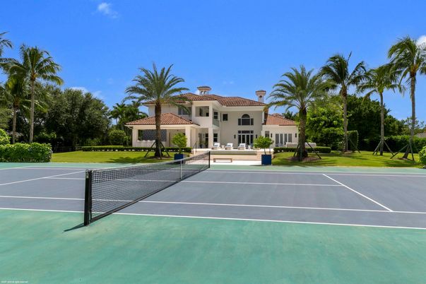 Exterior, Tennis Courts