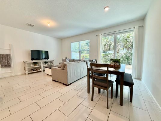 Dining room, Interior, Living room, Recessed Lighting