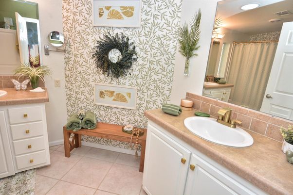 Bathroom, Interior, Recessed Lighting, Tile Countertops