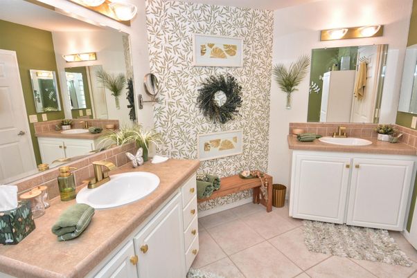 Bathroom, Dual Sink Vanities, Interior