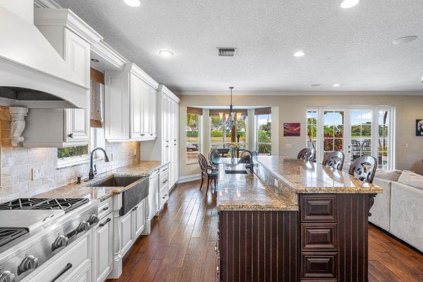 Chandelier, Dining room, Interior, Kitchen, Recessed Lighting, Wood Texture Flooring