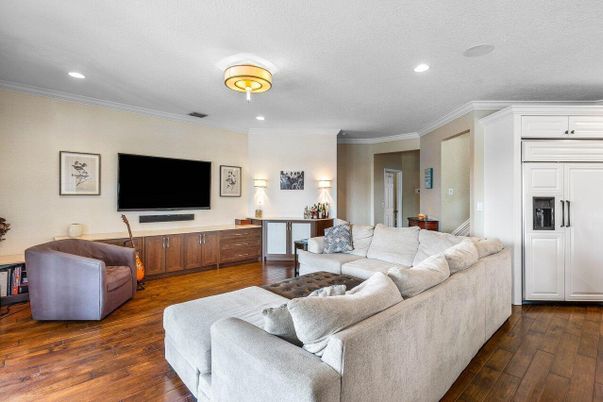 Interior, Living room, Recessed Lighting, Wood Texture Flooring