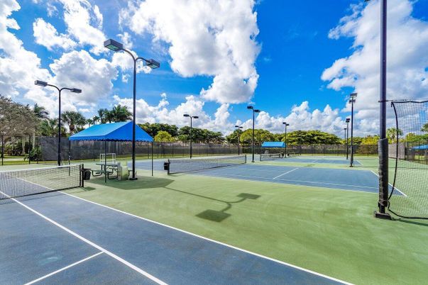 Exterior, Tennis Courts