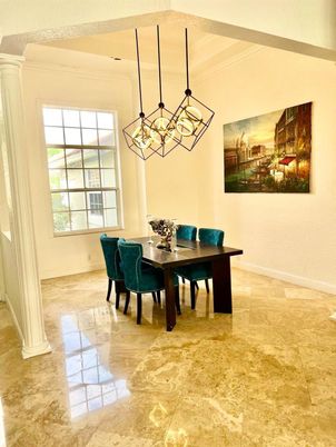 Chandelier, Dining room, Interior, Pendant Lights