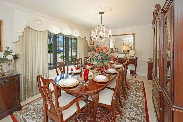 Chandelier, Dining room, Interior
