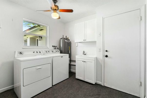 Interior, Washer