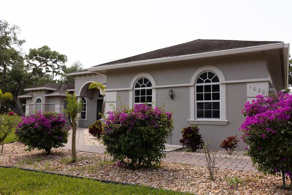 Attached, Exterior, Facade, French Provincial