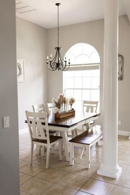 Chandelier, Dining room, Interior