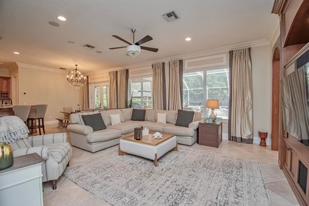 Chandelier, Dining room, Interior, Living room, Recessed Lighting