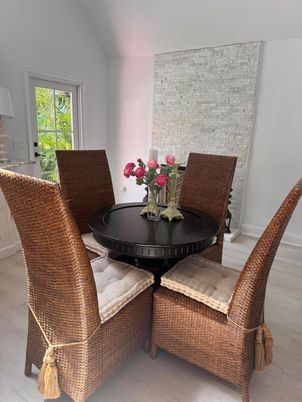 Dining room, Interior