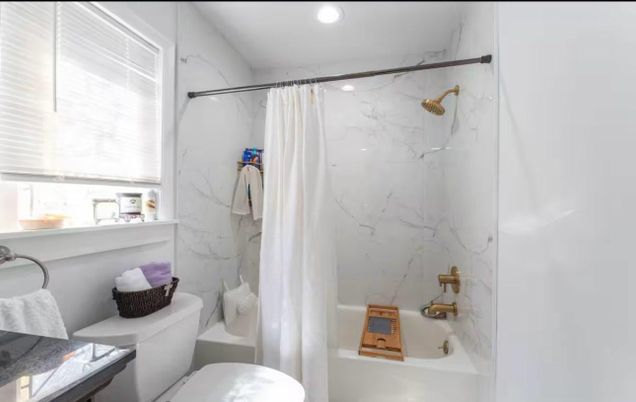 Bathroom, Interior, Marble Walls, Recessed Lighting