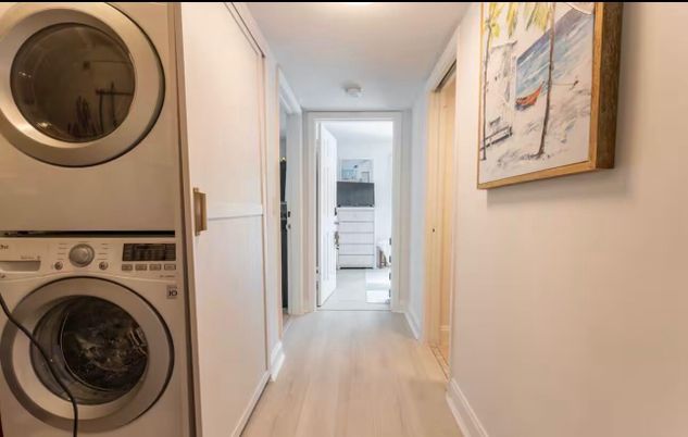 Interior, Utility Closets, Washer, Wood Texture Flooring
