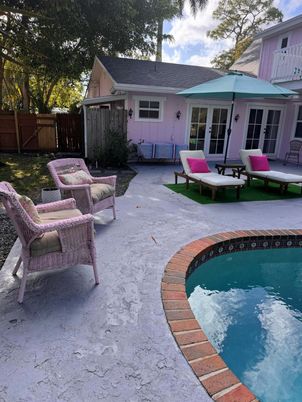 Exterior, Pool