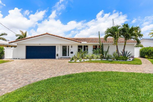 Attached, Backyard, Exterior, Facade, Spanish Mediterranean