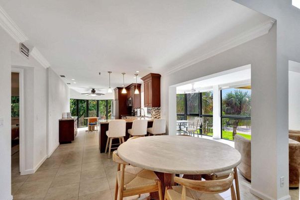 Dining room, Interior, Kitchen, Pendant Lights, Recessed Lighting