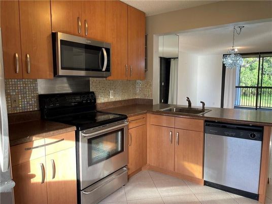 Chandelier, Interior, Kitchen, Pendant Lights, Stainless Steel Appliances