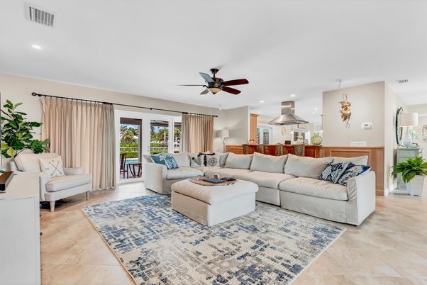 Interior, Kitchen, Living room, Pendant Lights, Recessed Lighting