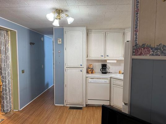 Interior, Kitchen, Wood Texture Flooring
