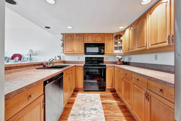 Interior, Kitchen, Recessed Lighting, Wood Texture Flooring