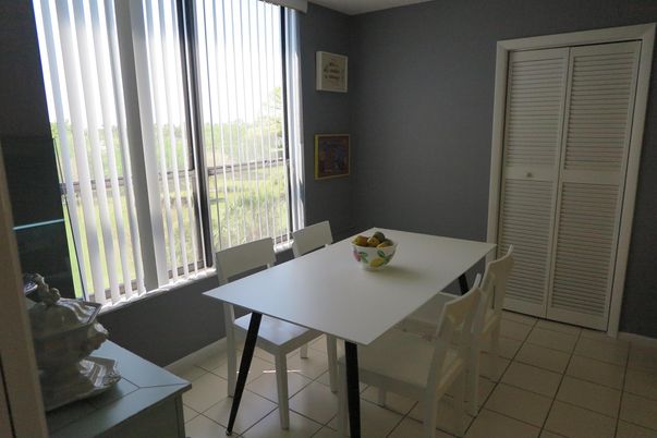 Dining room, Interior
