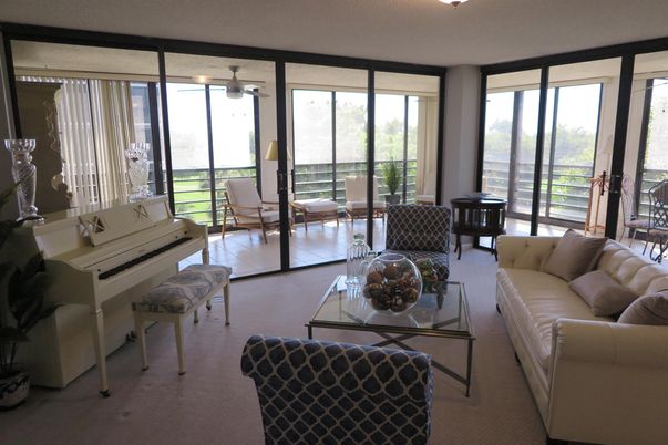 Interior, Living room, Piano