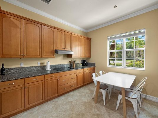 Dining room, Interior