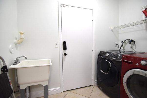 Interior, Washer