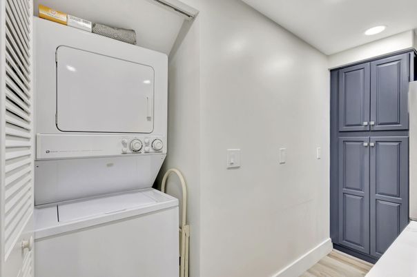 Interior, Recessed Lighting, Utility Closets, Washer, Wood Texture Flooring