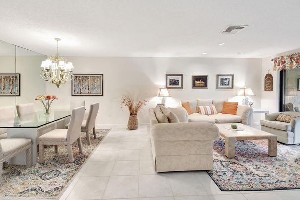 Chandelier, Dining room, Interior, Living room, Recessed Lighting