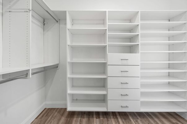 Interior, Walk-in Closets, Wood Texture Flooring