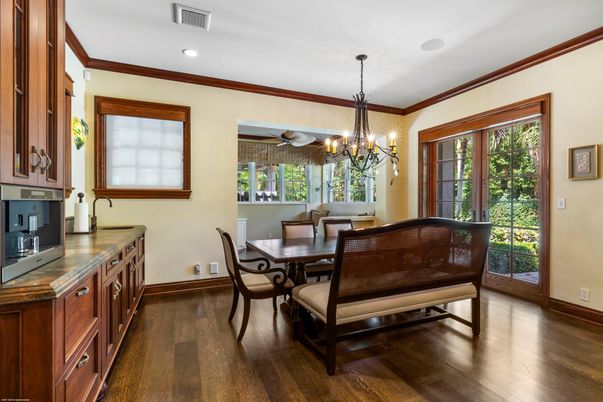 Chandelier, Dining room, Interior, Recessed Lighting, Wood Texture Flooring