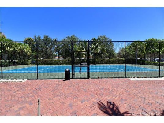 Exterior, Tennis Courts