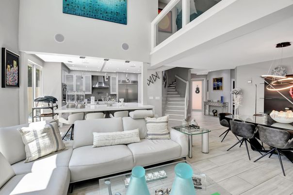 Dining room, Interior, Kitchen, Living room, Pendant Lights, Recessed Lighting, Stainless Steel Appliances