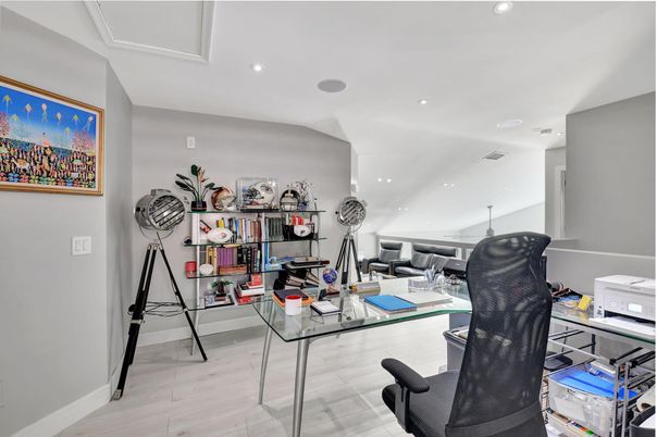Home Office, Interior, Recessed Lighting, Wood Texture Flooring
