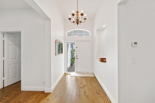 Chandelier, Interior, Recessed Lighting, Wood Texture Flooring