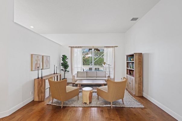 Interior, Living room, Recessed Lighting, Wood Texture Flooring