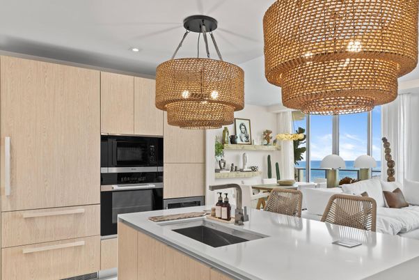 Chandelier, Dining room, Interior, Kitchen, Recessed Lighting, Stainless Steel Appliances, Water