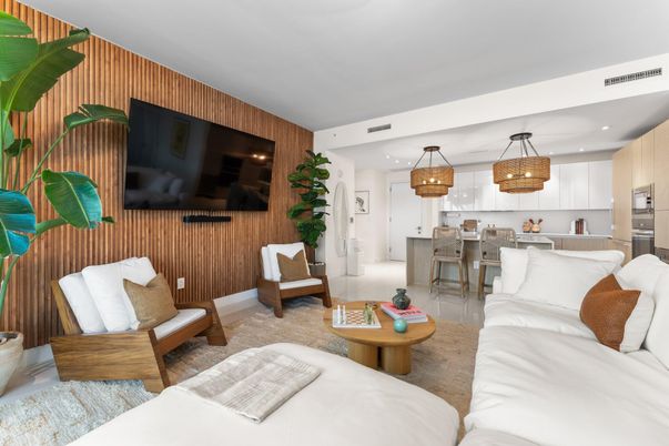 Dining room, Interior, Kitchen, Living room, Pendant Lights, Recessed Lighting, Stainless Steel Appliances