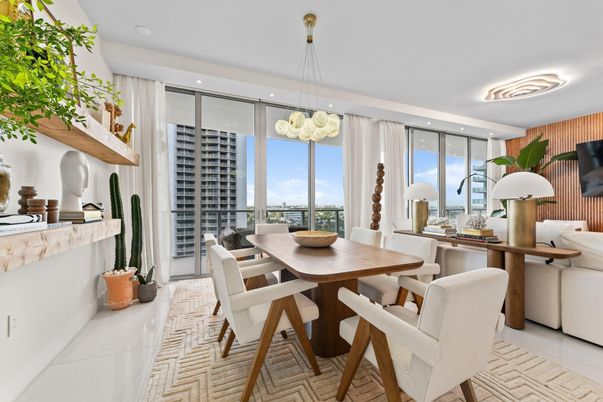Dining room, Interior, Kitchen, Pendant Lights, Recessed Lighting