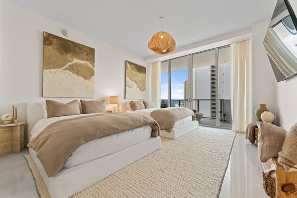 Bedroom, Interior, Pendant Lights