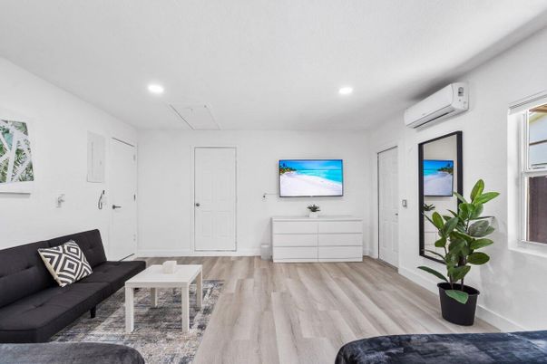 Interior, Living room, Recessed Lighting, Wood Texture Flooring