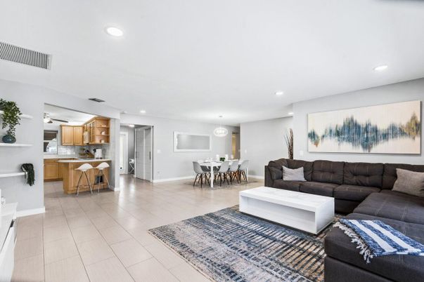 Dining room, Interior, Kitchen, Living room, Pendant Lights, Recessed Lighting
