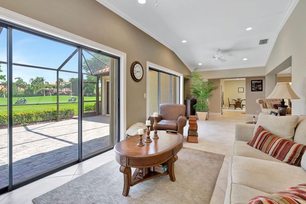 Interior, Living room, Recessed Lighting, Sun Room