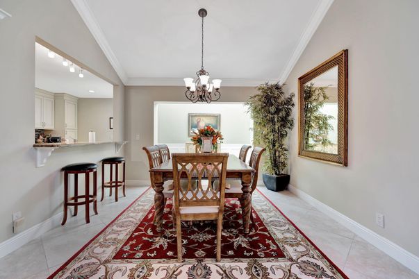 Chandelier, Dining room, Interior