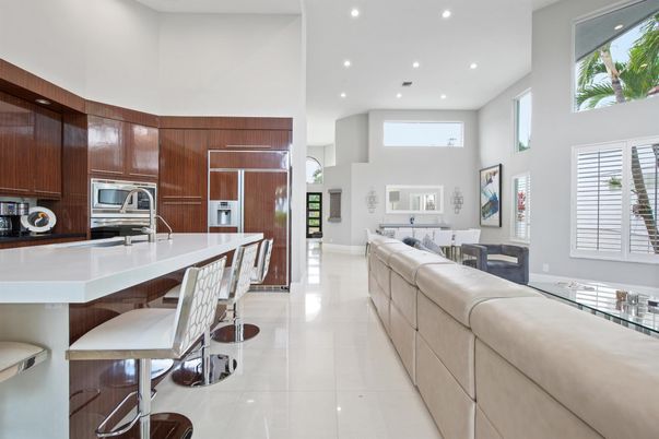 Interior, Kitchen, Living room, Recessed Lighting, Stainless Steel Appliances