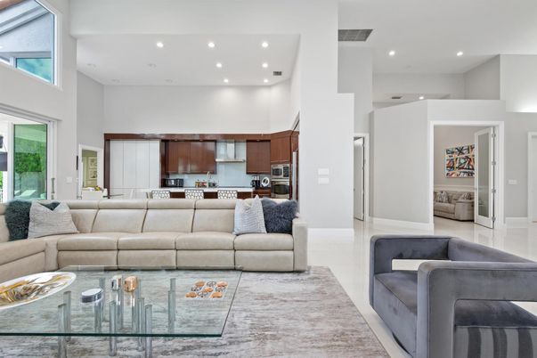 Interior, Kitchen, Living room, Recessed Lighting, Stainless Steel Appliances