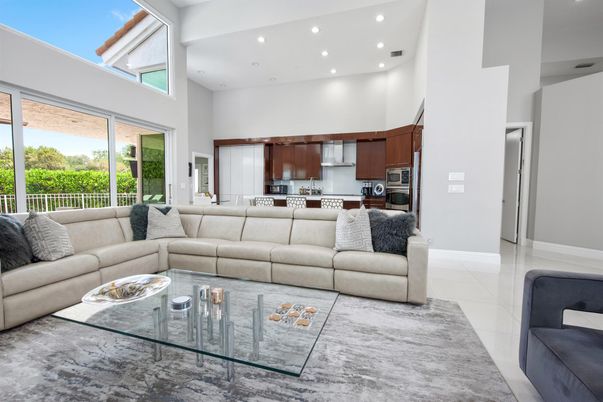 Interior, Kitchen, Living room, Recessed Lighting, Stainless Steel Appliances